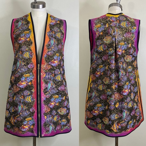 LUXURIOUS QUILTED FISH DRESS VEST WITH GOLD METALLIC EMBROIDERED THREADS🐠 - Picture 3 of 14